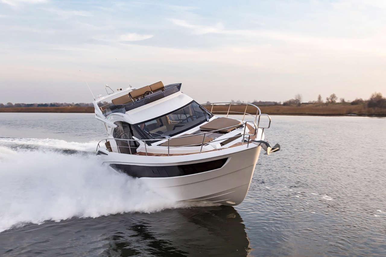 Galeon 360 FLY External image 22