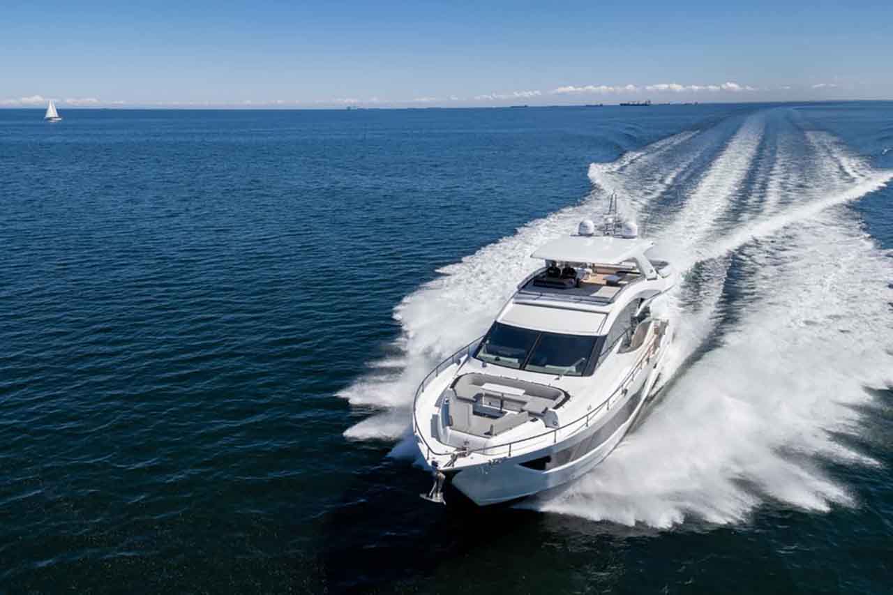Galeon 800 FLY External image 3