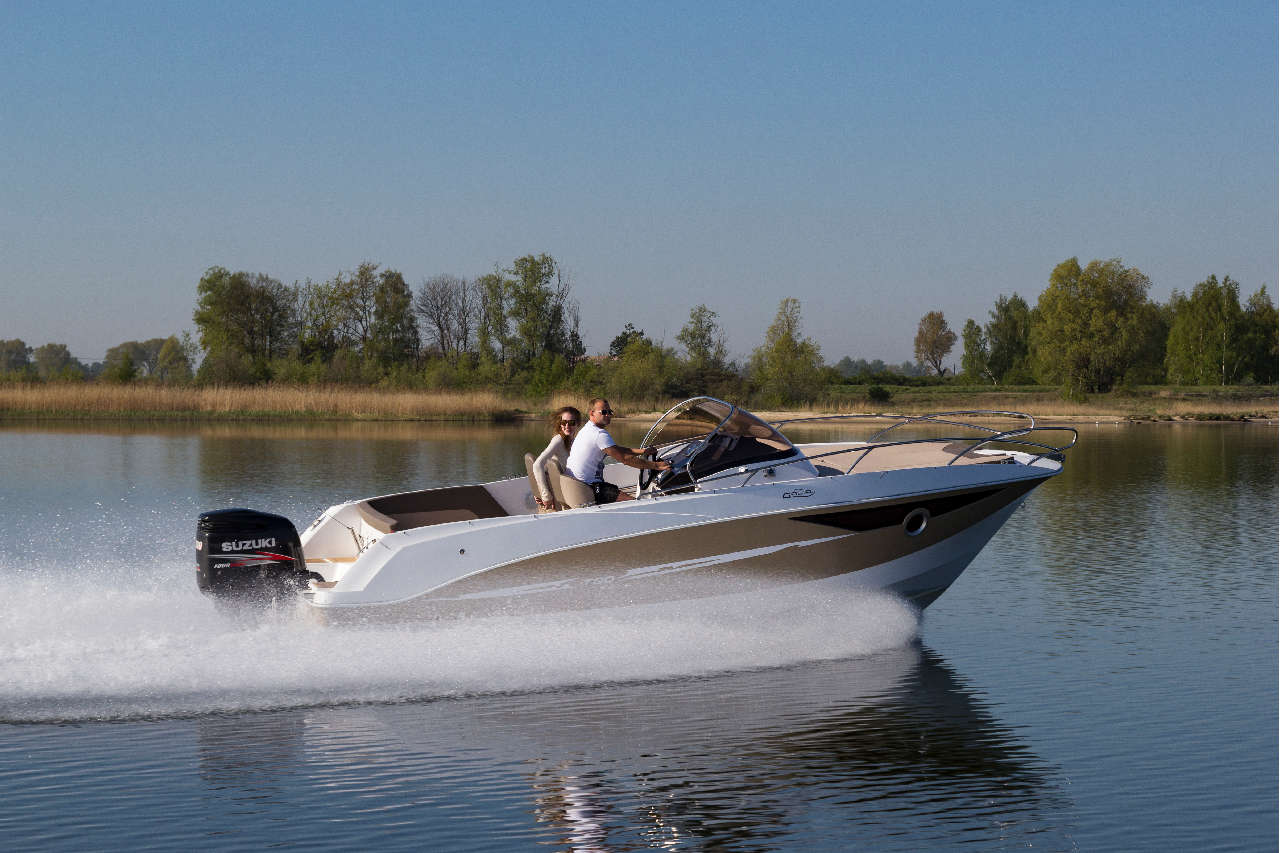 Galeon Galia 700 Sundeck Revised image 01