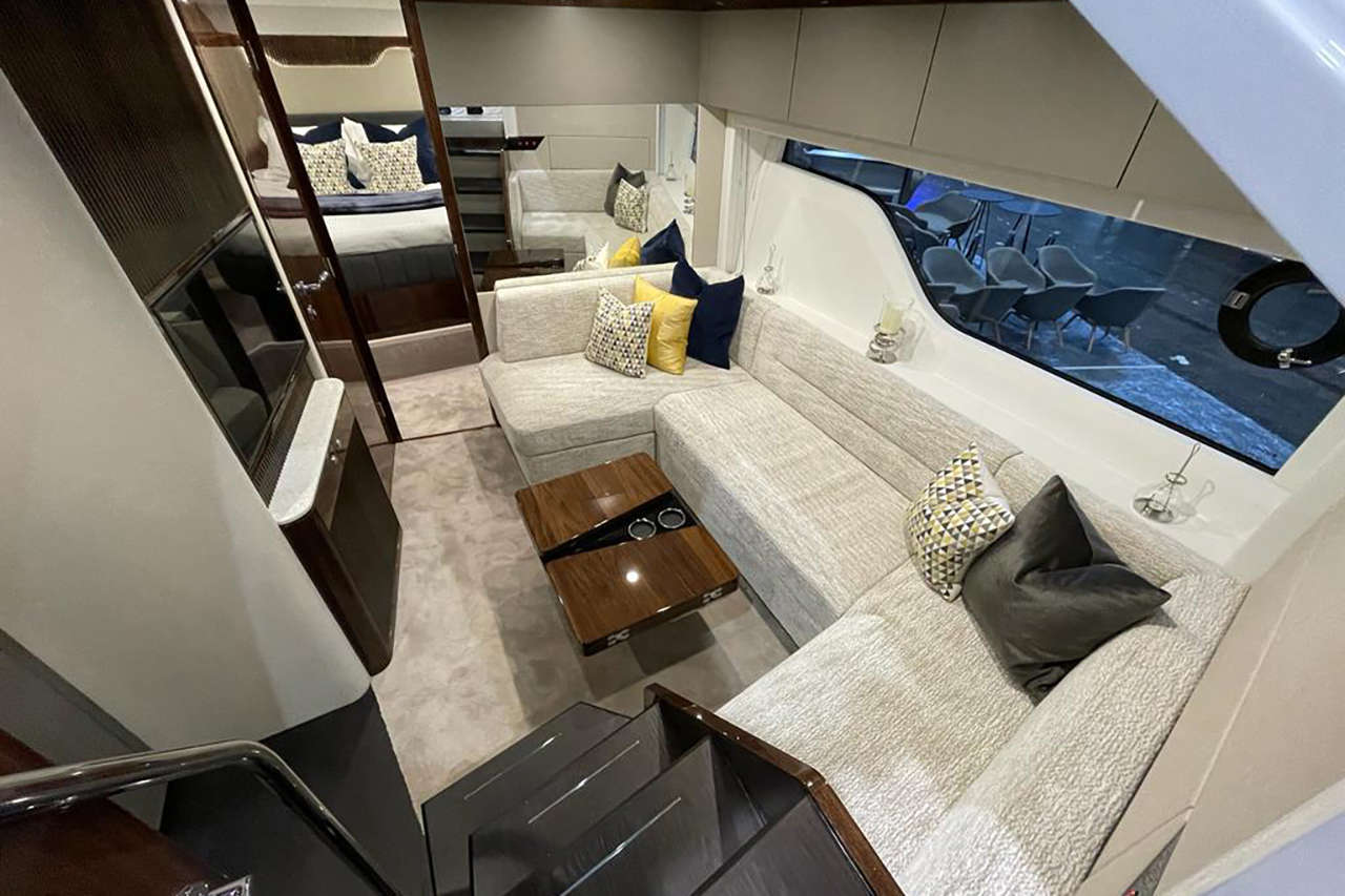 Fairline Targa 40 BOOT24 Interior image 3